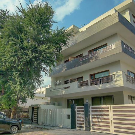 Itsy Hotels Swastika Inn Sector 26 诺伊达 外观 照片