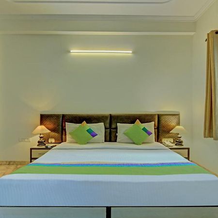 Itsy Hotels Swastika Inn Sector 26 诺伊达 外观 照片